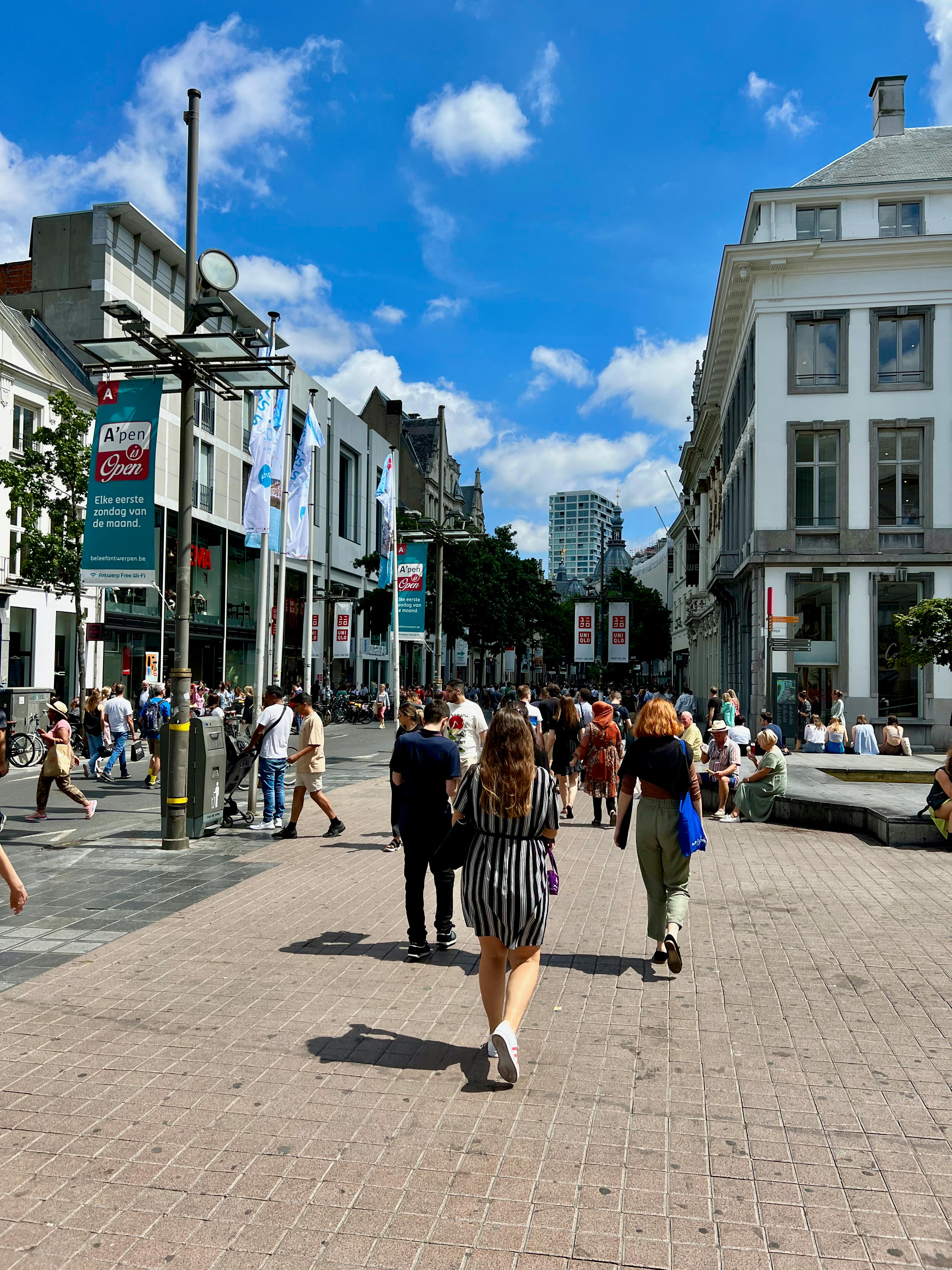 Students walking in Eindhoven